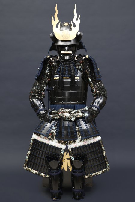 Handmade Tokugawa Clan Black Japanese Samurai Armor With Helmet, Life Size Samurai Armor Yor