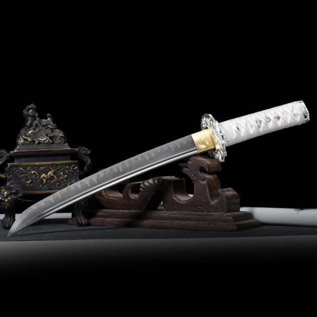Short Katana | T10 Carbon Steel Tanto with Real Hamon - White