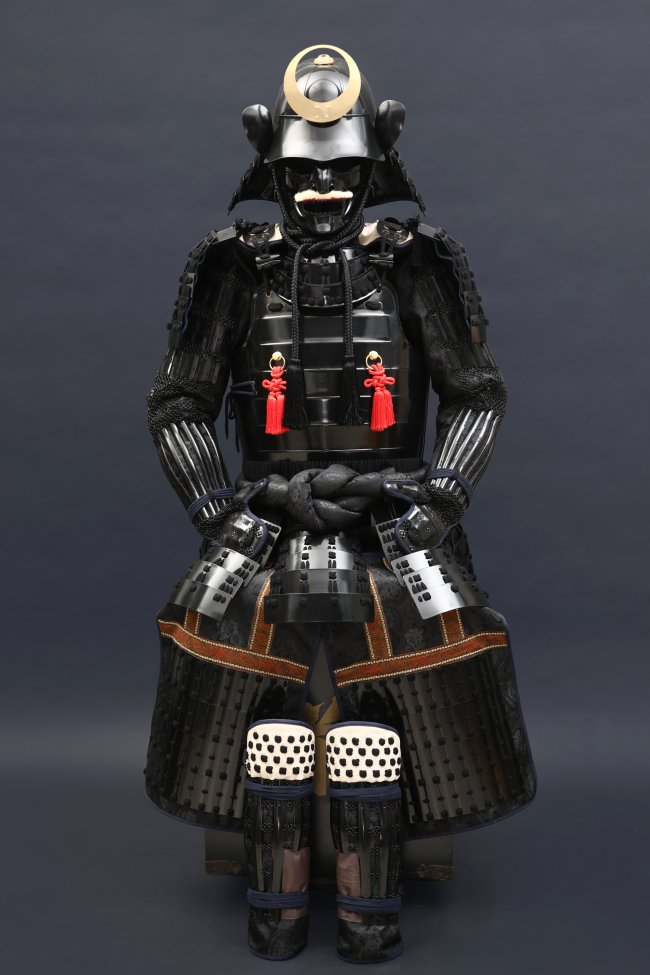 Handmade Oda Clan Kachi Black Japanese Samurai Armor With Helmet, Life Size Samurai Armor Yoroi