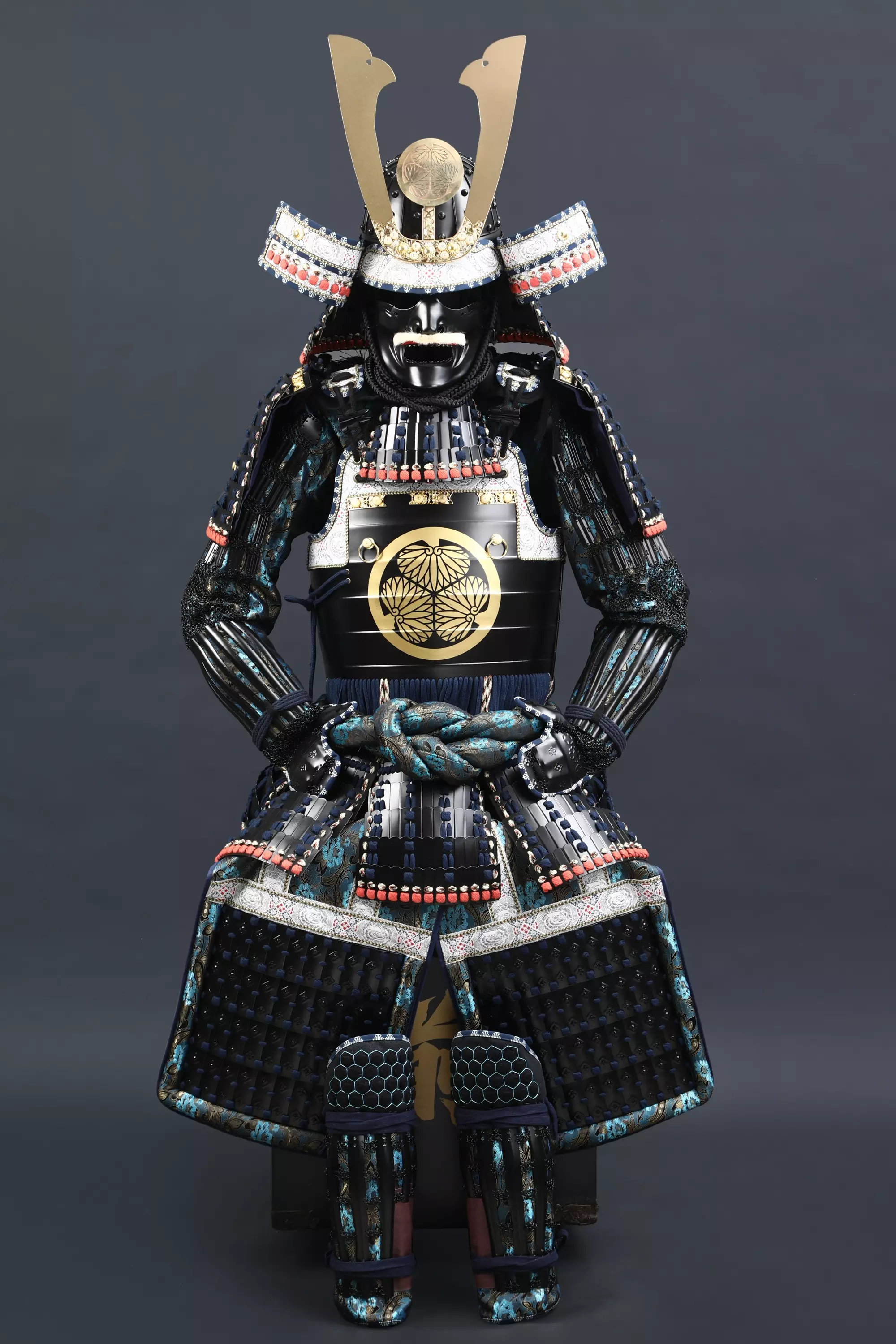 Handmade Tokugawa Clan Black And Blue Japanese Samurai Armor With Kuro ...