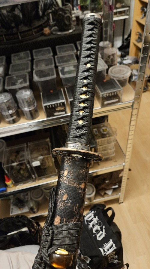 Handmade Japanese Samurai Sword High Manganese Steel With Brown Spider Scabbard And Copper Tsuba