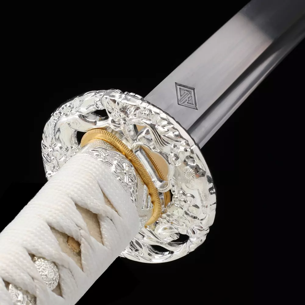 Late Muromachi Antique Wakizashi signed by Kanetsune for