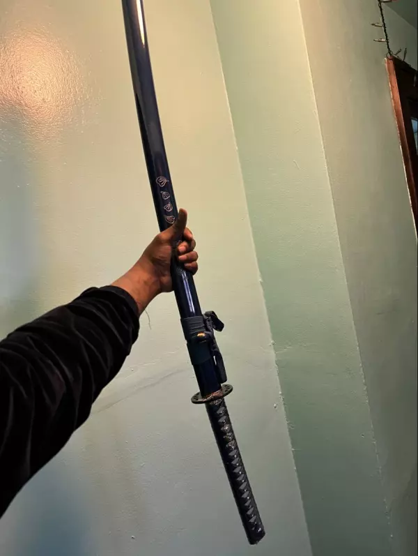 Handmade Japanese Samurai Sword 1045 Carbon Steel With Blue Blade And Scabbard