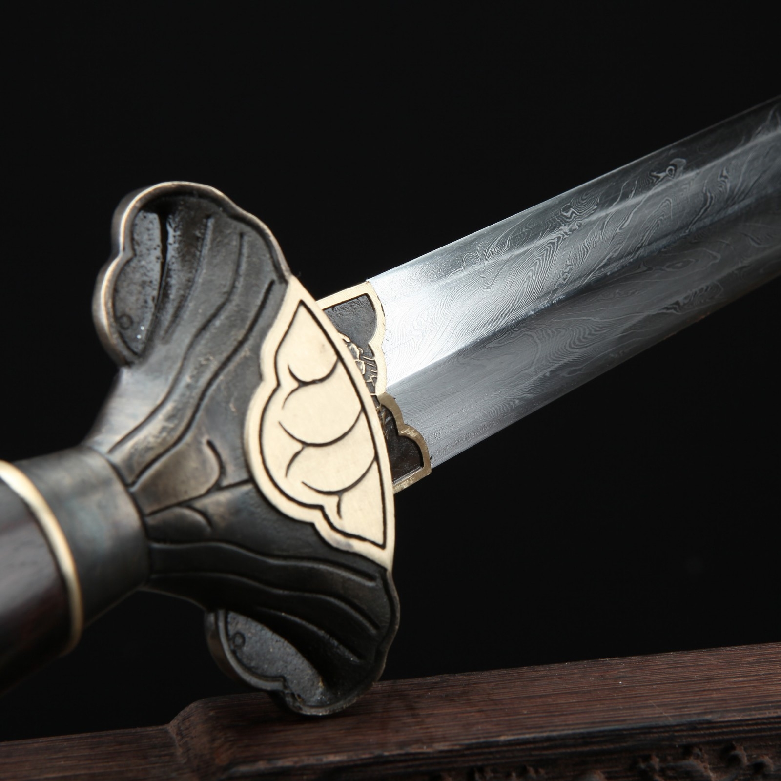 Song Dynasty Sword | Handmade Black Copper Lotus Theme Damascus Steel ...