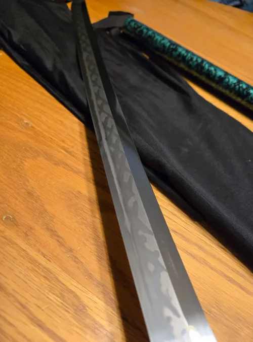 T10 Clay Tempered Katana with Real Hamon in Green Saya - Full Tang Collectible Sword with Copper Tsuba