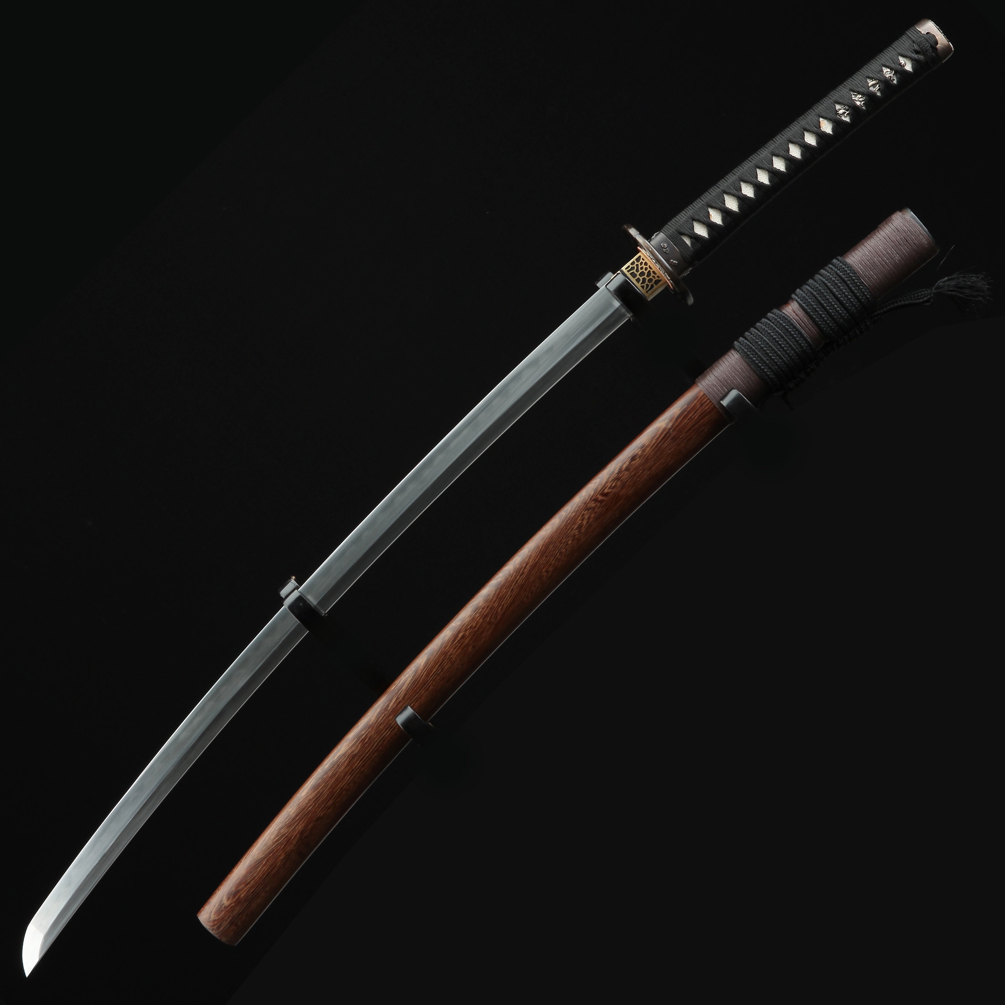 Blog Archives: Apr 2023  A Comprehensive Guide to Japanese Samurai Swords  - TrueKatana