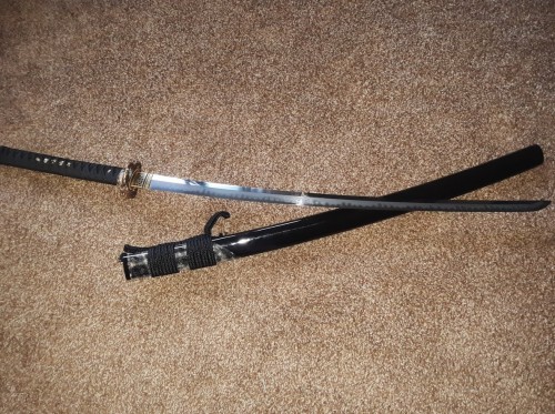 Handmade Japanese Katana Sword T10 Folded Clay Tempered Steel With Black Scabbard