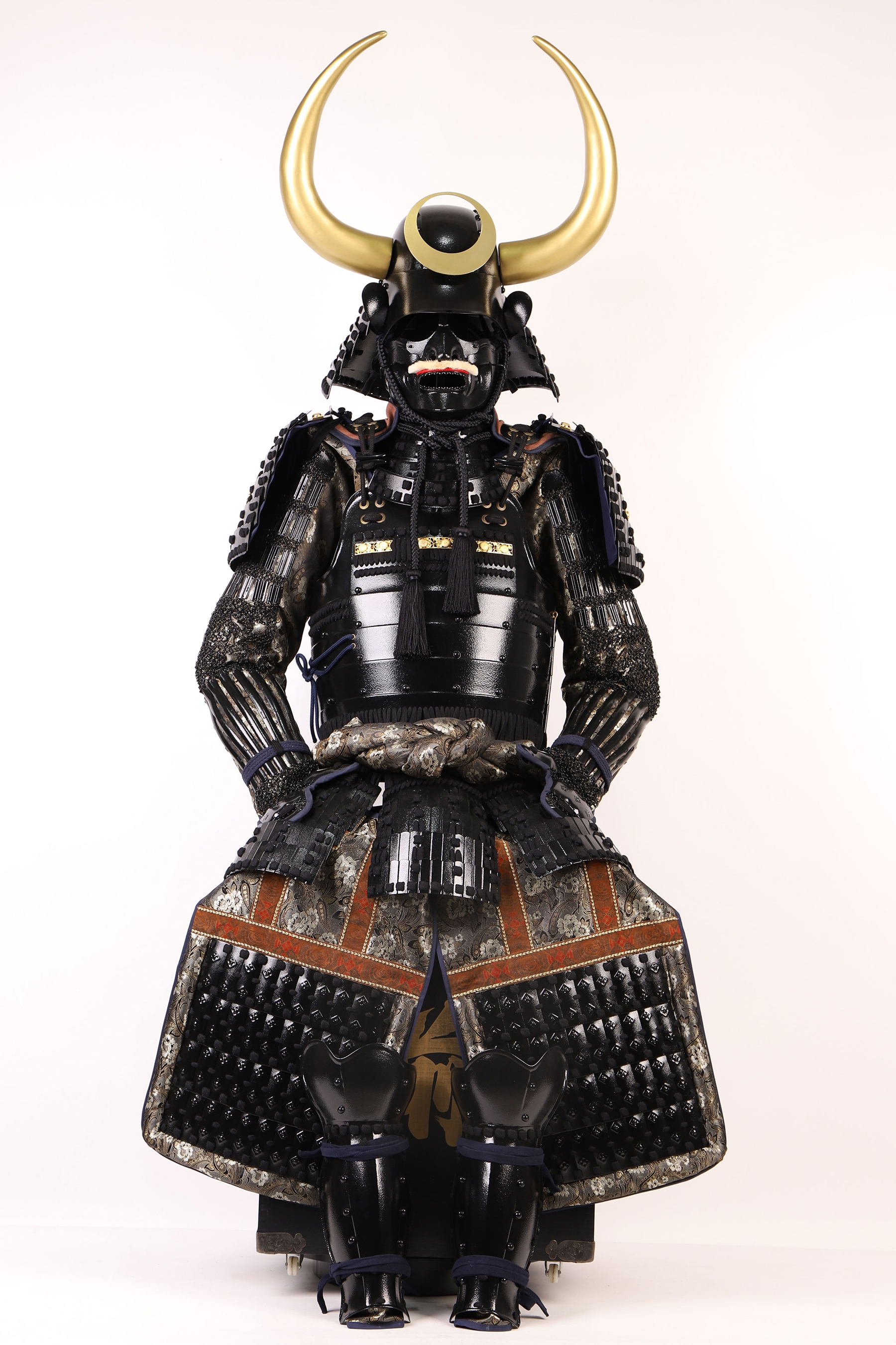 Special Handmade Black Japanese Samurai Armor With Golden Bull Antler, Life Size Samurai Armor Yoroi