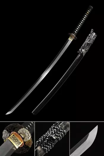 Black Katana | Black Katana in T10 Steel with Clay Tempered Hamon