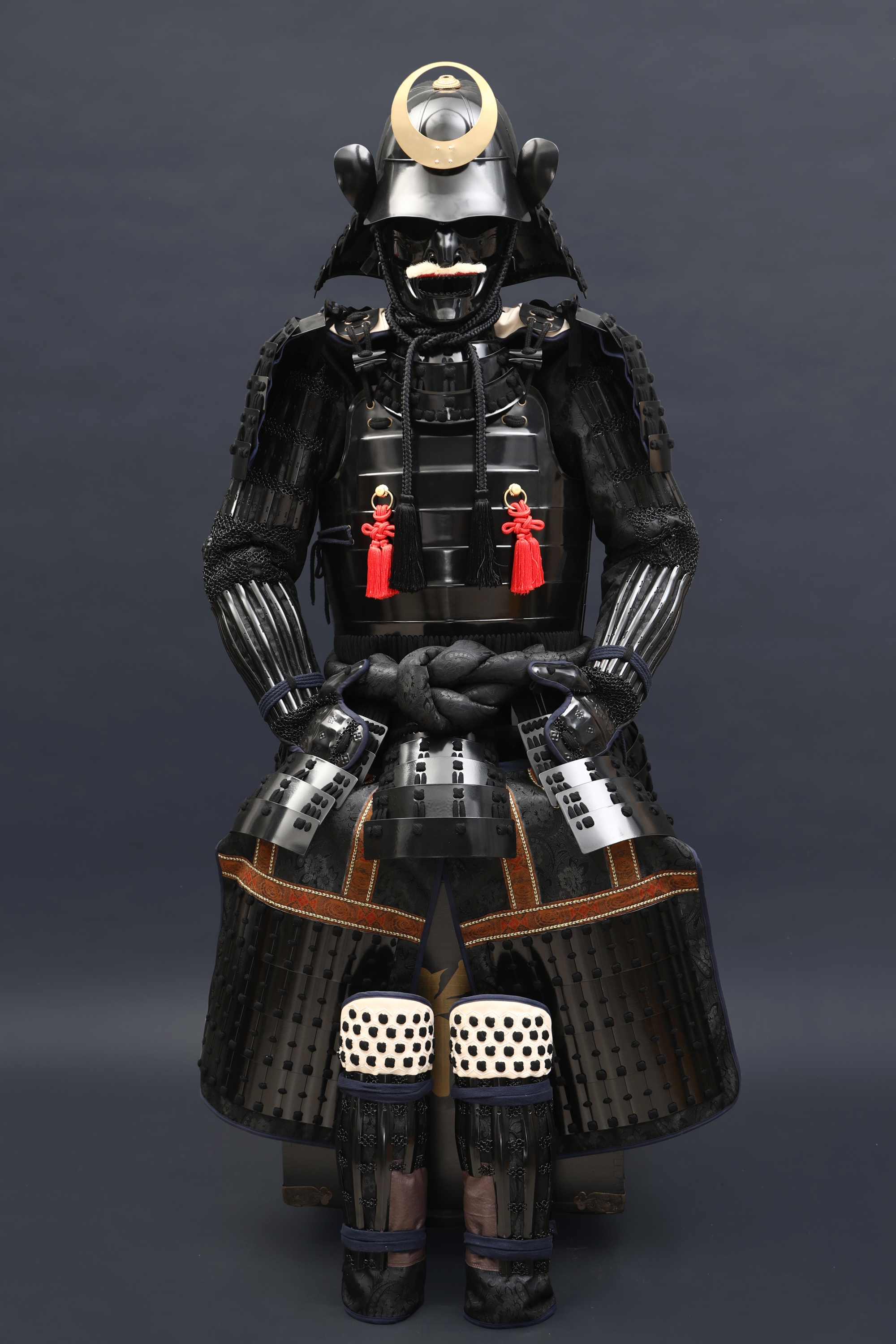 Handmade Oda Clan Kachi Black Japanese Samurai Armor With Helmet, Life Size Samurai Armor Yoroi